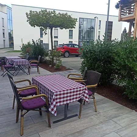 Hotel Gaestehaus Stock Teekaennle *
